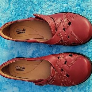 Clarks  Red Leather Size 9 Mary Janes